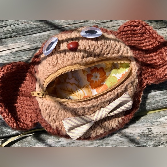 Handmade Knit Monkey Zipper Mouth Wild Bunch Coin Purse Wallet One Of A Kind - Picture 3 of 13